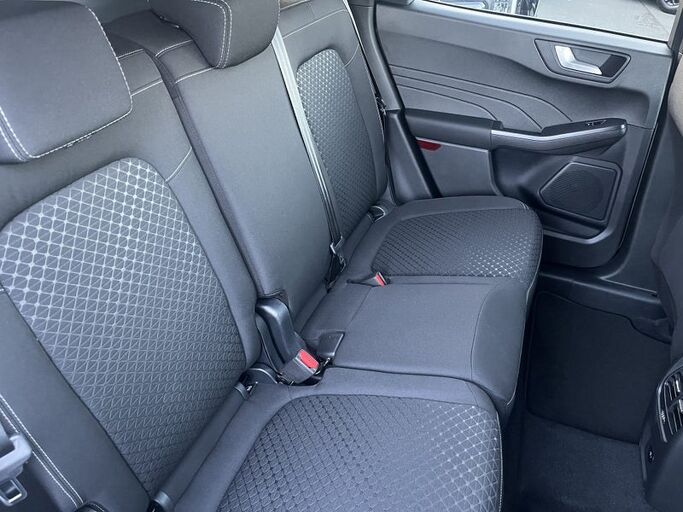 Ford Escape Titanium 2.5 FHEV 2025