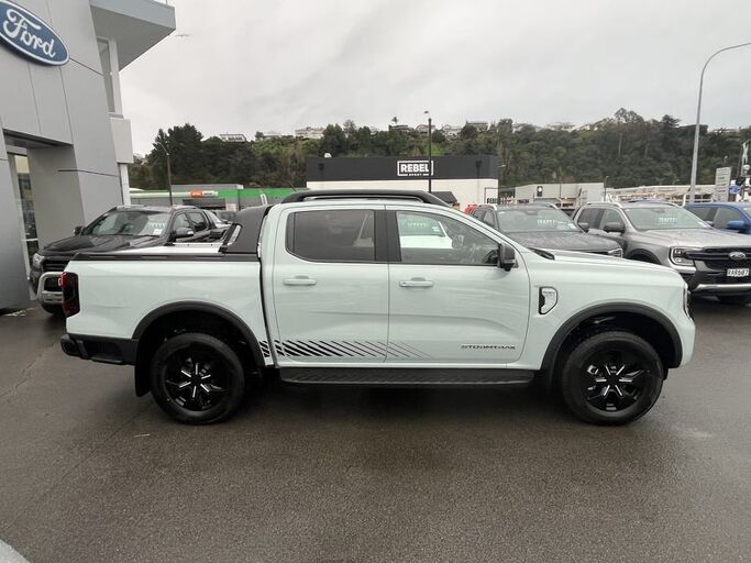 Ford Ranger Stormtrak Hybrid PHEV 4WD 2025