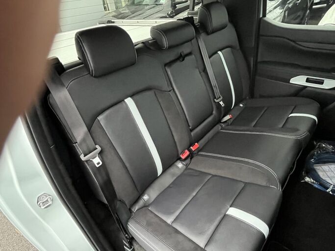 Ford Ranger Stormtrak Hybrid PHEV 4WD 2025