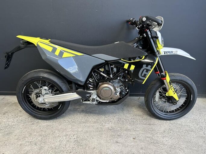 Husqvarna SM701 SUPERMOTARD 701 2024