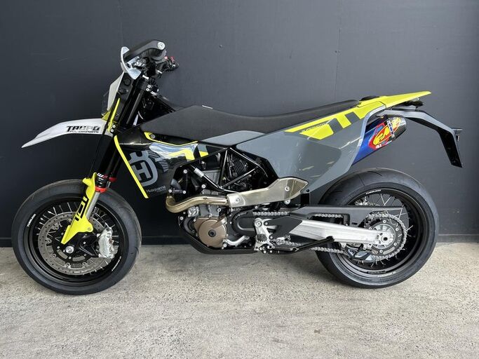 Husqvarna SM701 SUPERMOTARD 701 2024