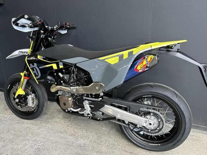 Husqvarna SM701 SUPERMOTARD 701 2024