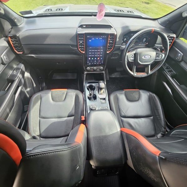 Ford Ranger Raptor 3.0P/4Wd/10At - Wow awesome looker with plenty of gru 2023