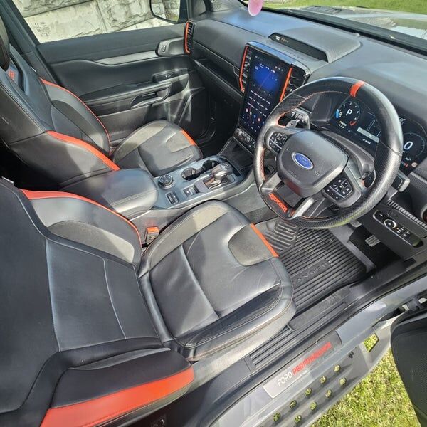 Ford Ranger Raptor 3.0P/4Wd/10At - Wow awesome looker with plenty of gru 2023