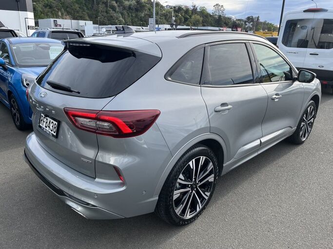 Ford Escape ST-Line X AWD FHEV 2025