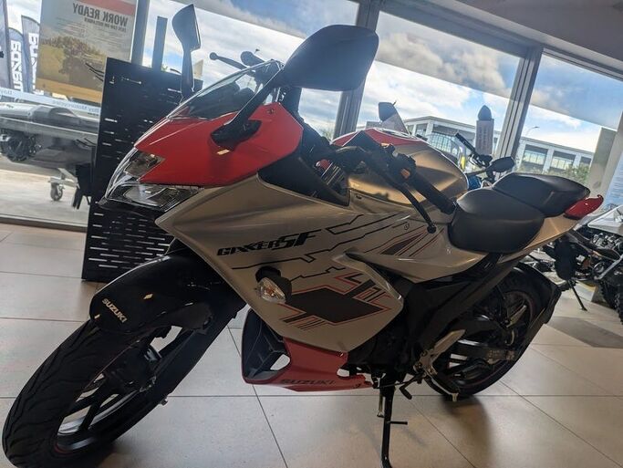 Suzuki GSX GSX150FRL 2024