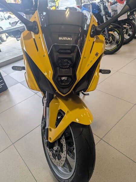 Suzuki GSX-8R 2025