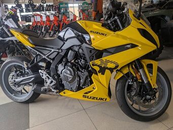 Suzuki GSX-8R  2025