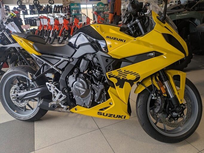 Suzuki GSX-8R 2025