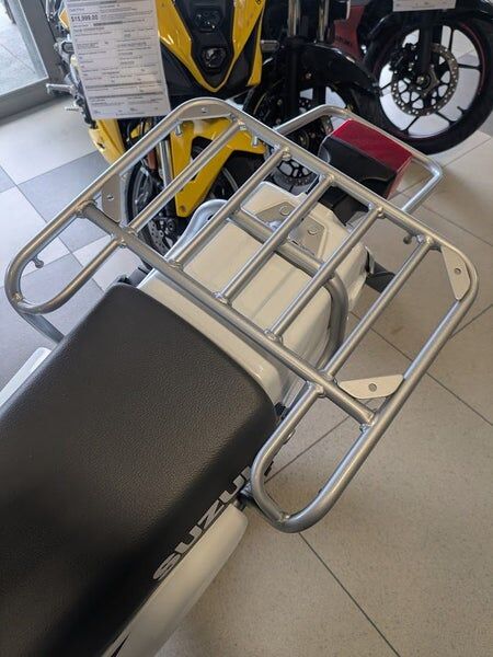 Suzuki DR200 0