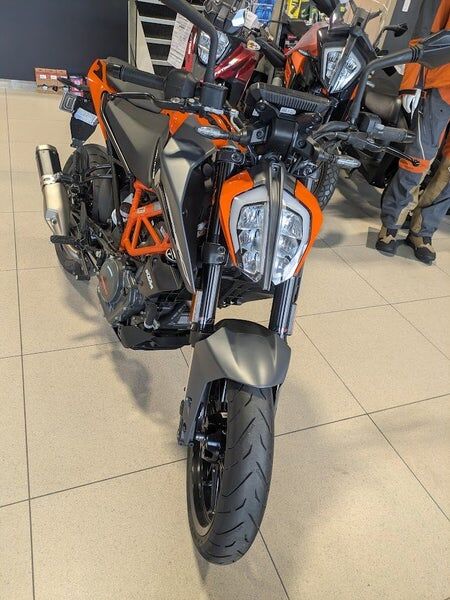 KTM 390 DUKE 2023