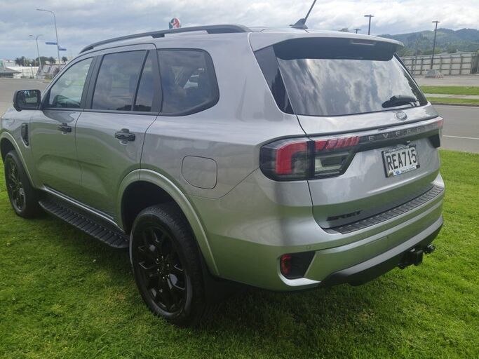 Ford Everest Sport 2.0D/4Wd/10At - As new and no on road costs save $$$ 2025