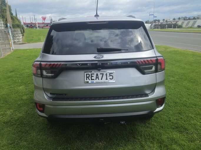 Ford Everest Sport 2.0D/4Wd/10At - As new and no on road costs save $$$ 2025
