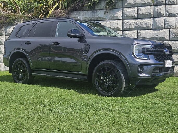 Ford Everest Sport 2.0D/4Wd/10At - Great looking family Suv low ks 2024