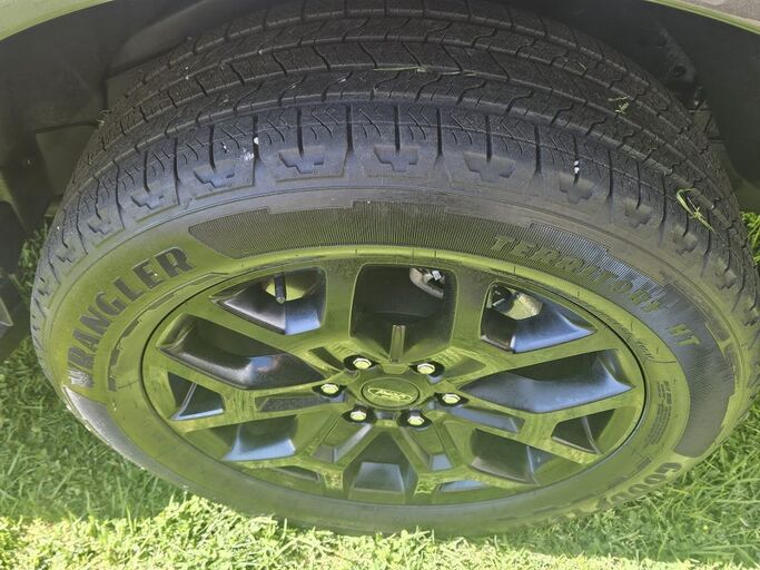 Ford Everest Sport 2.0D/4Wd/10At - Great looking family Suv low ks 2024