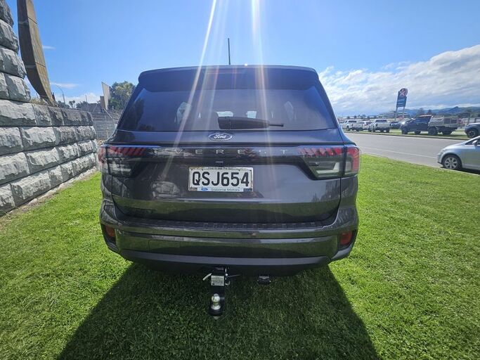 Ford Everest Sport 2.0D/4Wd/10At - Great looking family Suv low ks 2024