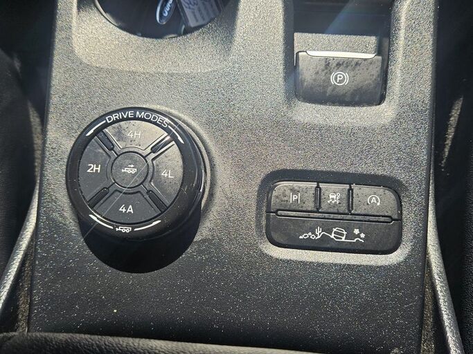 Ford Everest Sport 2.0D/4Wd/10At - Great looking family Suv low ks 2024