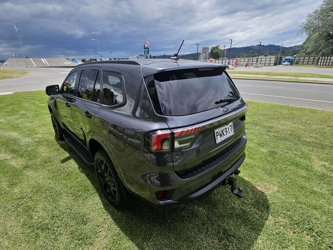 Ford Everest Car - Popular 3 litre v6 7 sweater 4wd 2023