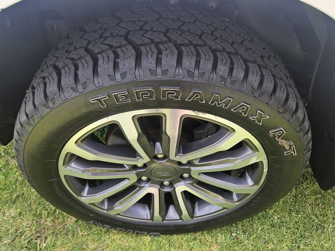 Ford Everest Titanium 2.0D/4Wd - sporty 7 seater 4wd just arrived 2019