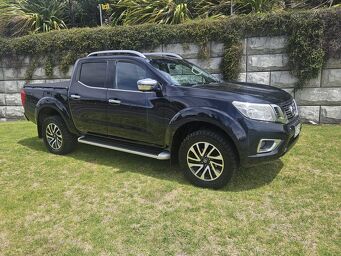 Nissan Navara St-X 2.3D/4Wd/7Am/Ut - Great looking 4wd in black 2018