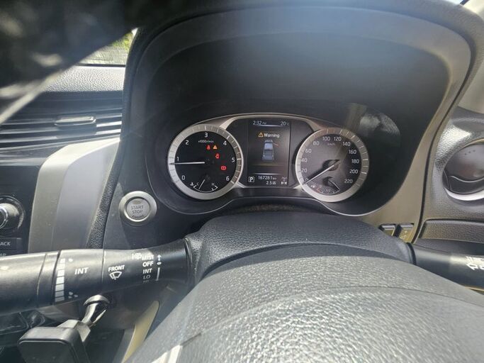 Nissan Navara St-X 2.3D/4Wd/7Am/Ut - Great looking 4wd in black 2018