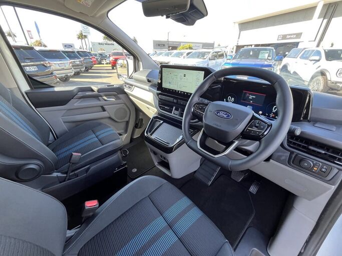Ford Transit Tourneo Custom Sport 2025