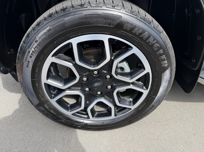 Ford Everest WILDTRAK 3.0L V6 4WD 7 SEATER SUV 10AT 2025