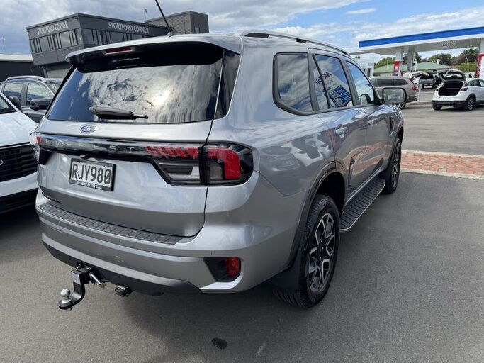 Ford Everest WILDTRAK 3.0L V6 4WD 7 SEATER SUV 10AT 2025