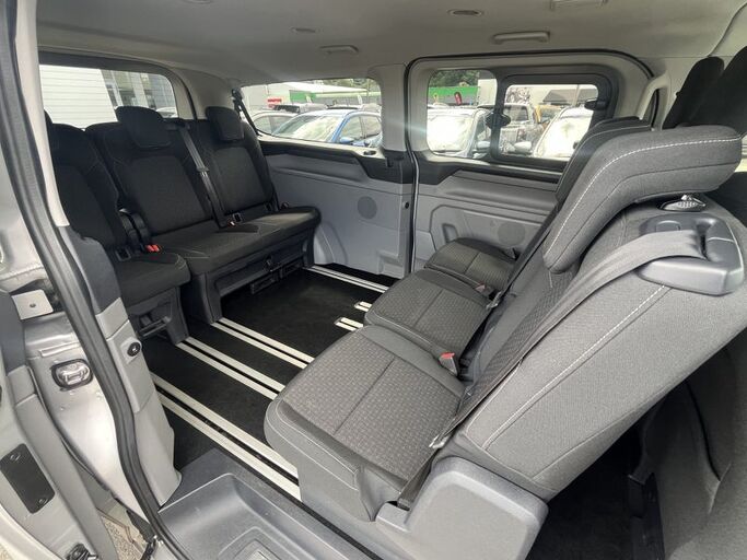 Ford Transit Tourneo Custom 2.0D 2025