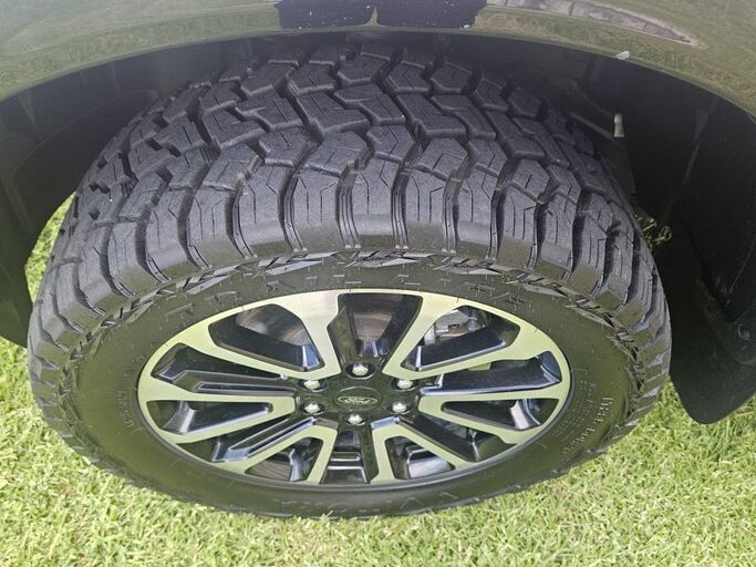 Ford Ranger Platinum 3.0D/4Wd - Top of the line 4wd model 2023