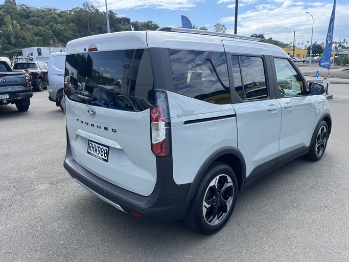 Ford Transit Courier Tourneo 1.0 Petrol 2025