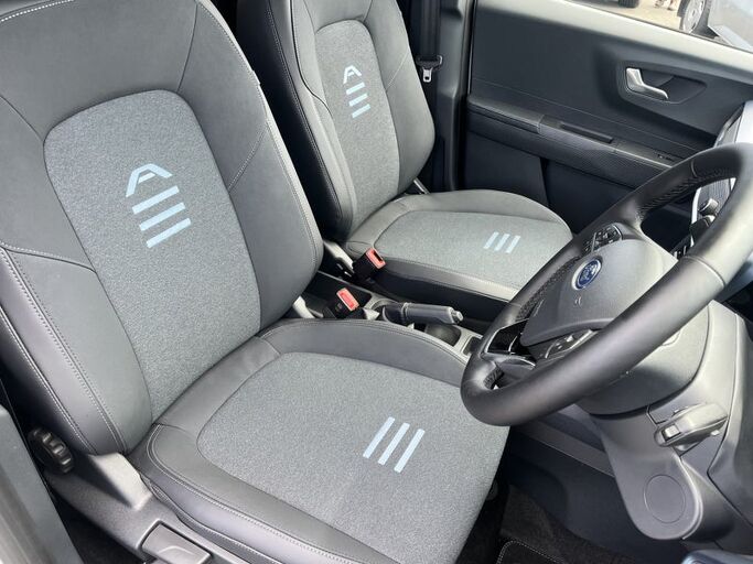 Ford Transit Courier Tourneo 1.0 Petrol 2025