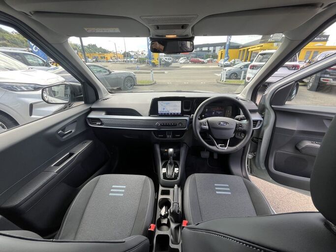 Ford Transit Courier Tourneo 1.0 Petrol 2025