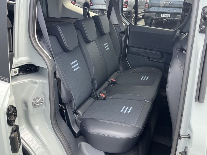 Ford Transit Courier Tourneo 1.0 Petrol 2025