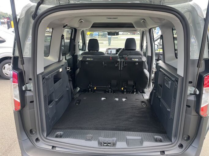 Ford Transit Courier Tourneo 1.0 Petrol 2025