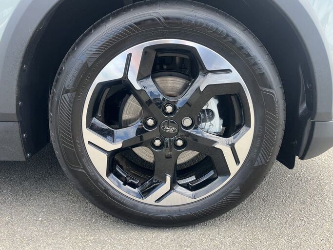 Ford Transit Courier Tourneo 1.0 Petrol 2025