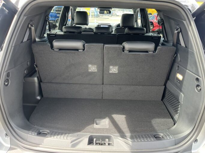 Ford Everest Platinum 3.0D 4WD 2025