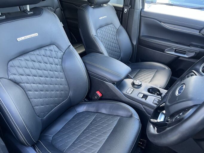 Ford Everest Platinum 3.0D 4WD 2025