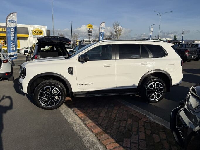 Ford Everest WILDTRAK 3.0L V6 AWD 7 SEATER SUV 10AT 2023