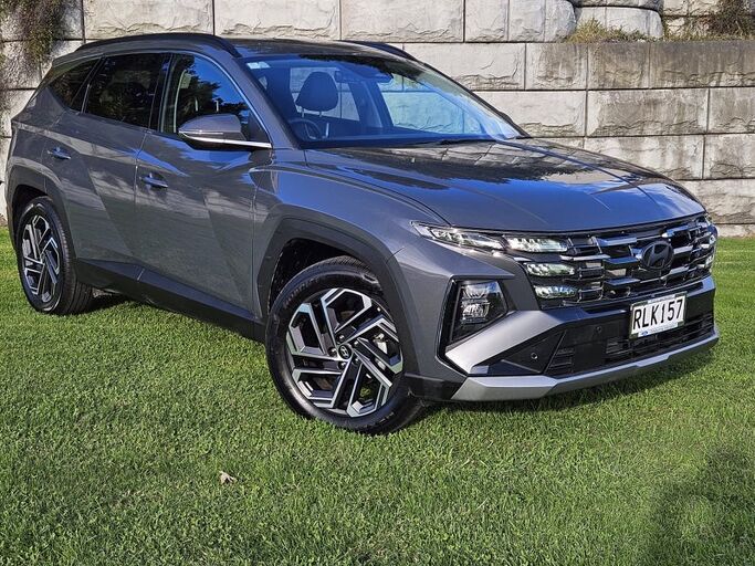 Hyundai Tucson 2.0 Elite 2.0P/6At - Super low ks as new and ready for the o 2025