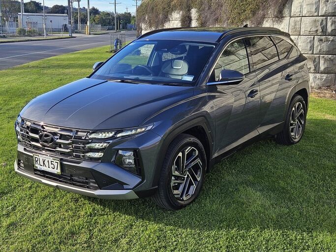 Hyundai Tucson 2.0 Elite 2.0P/6At - Super low ks as new and ready for the o 2025