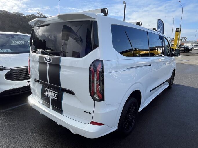 Ford Transit Tourneo Custom Sport 2025