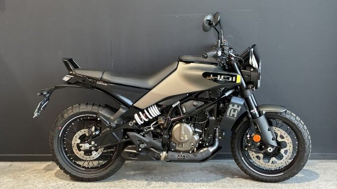 Husqvarna 401 SVARTPILEN  2024