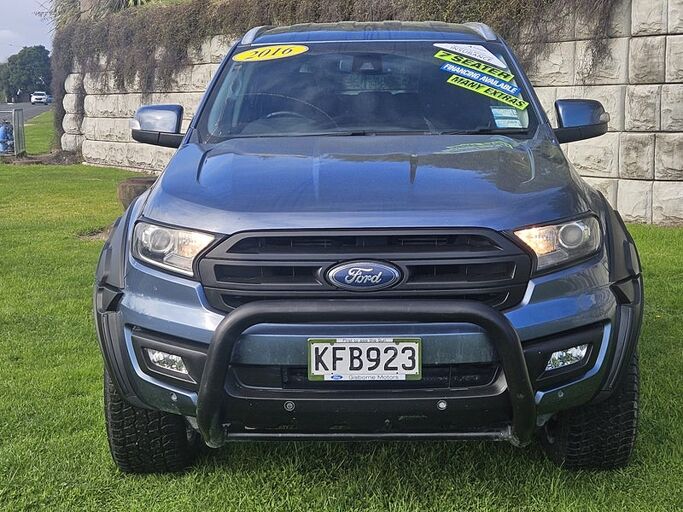 Ford Everest Trend 3.2D/4Wd/6At - Big bold 7 seater and built for anythin 2016