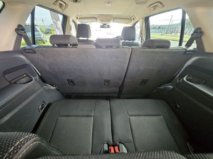 Ford Everest Trend 3.2D/4Wd/6At - Big bold 7 seater and built for anythin 2016