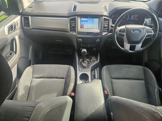 Ford Everest Trend 3.2D/4Wd/6At - Big bold 7 seater and built for anythin 2016