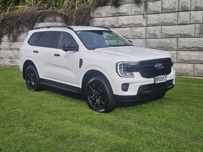 Ford Everest Sport 2.0D/4Wd/10At - Save thousands of $$$ today as new co 2026