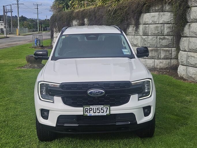 Ford Everest Sport 2.0D/4Wd/10At - Save thousands of $$$ today as new co 2026