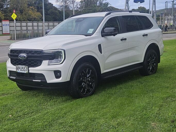 Ford Everest Sport 2.0D/4Wd/10At - Save thousands of $$$ today as new co 2026