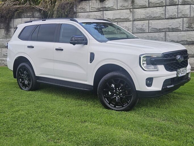 Ford Everest Sport 2.0D/4Wd/10At - Save thousands of $$$ today as new co 2026